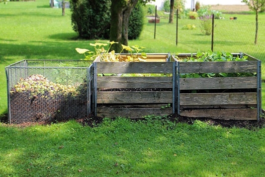 How to build you own compost bin