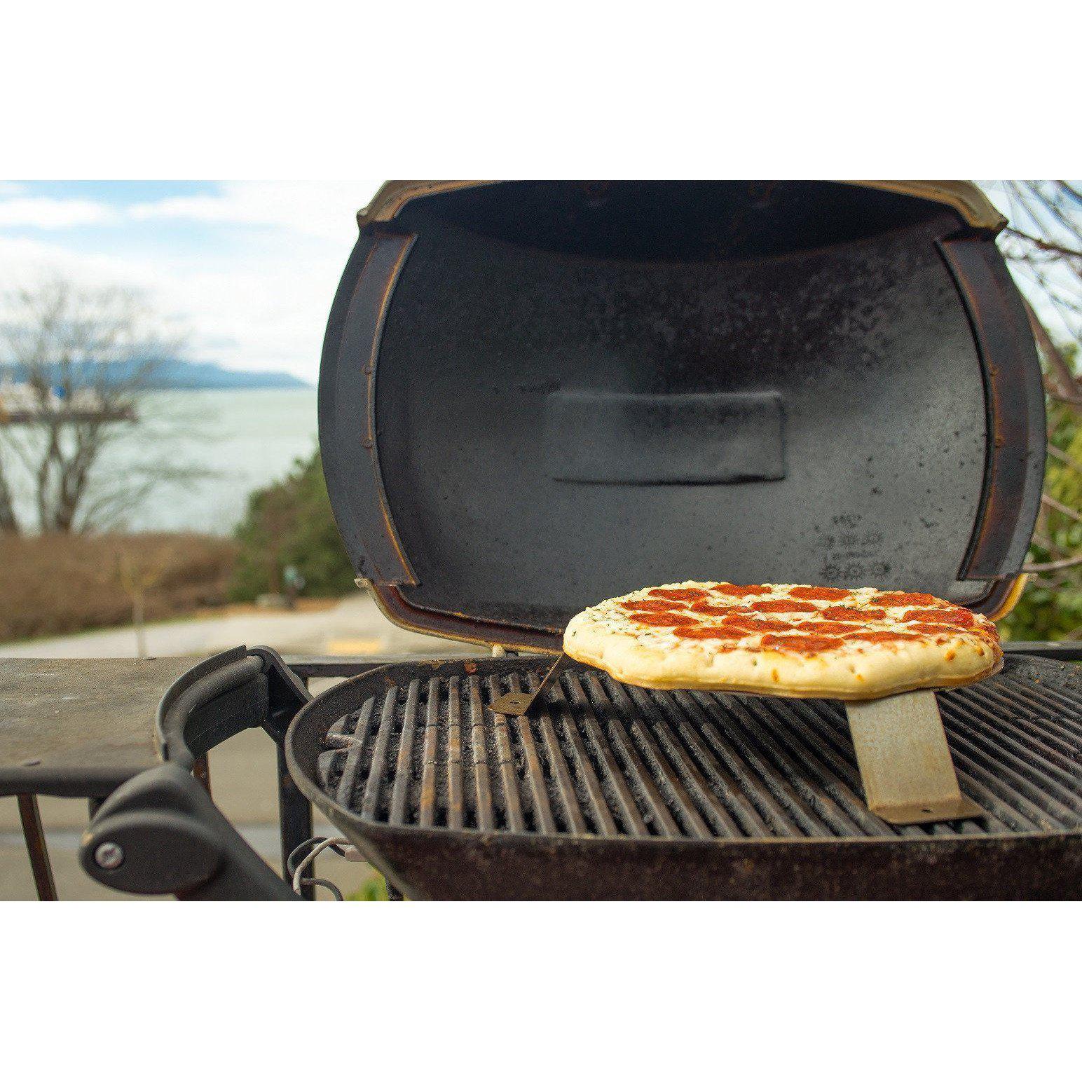Papa Murphy's Kettle Grill Pizza Top Cooking Pizza On Grill